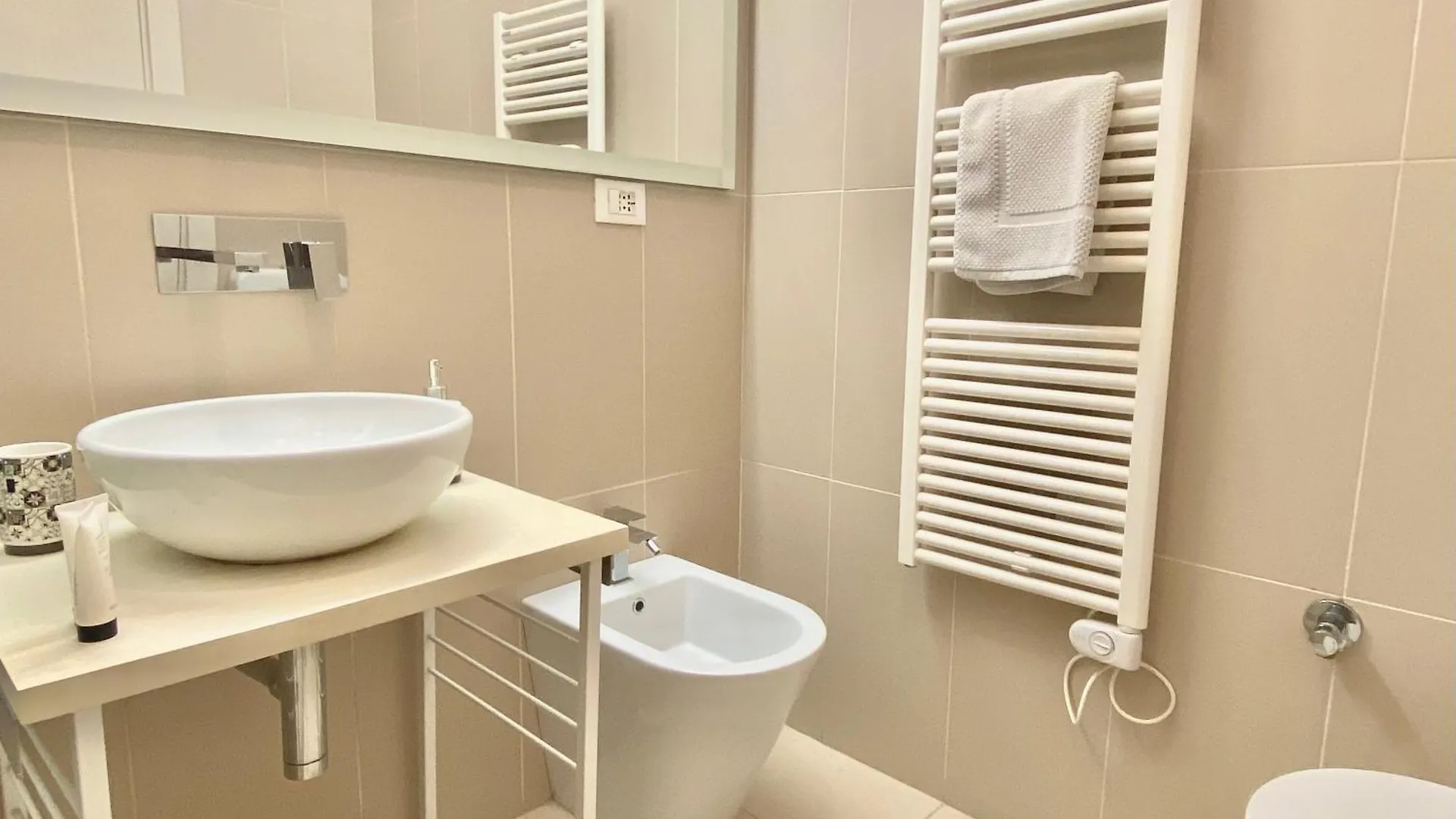 Hab Europa Apartment La Spezia Italy